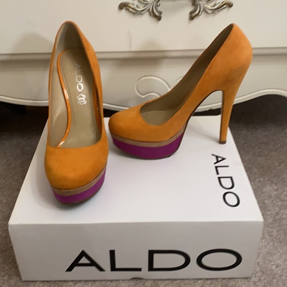 Aldo Antonini Orange Pumps (Size 5) - Picture 2 of 6